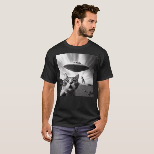 Alien UFO Funny Cat (2) T-Shirt (Vorne ganz)