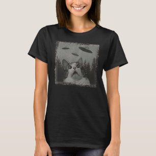 Alien UFO Funny Cat Selfie Kitty Vintag Graphic C T-Shirt