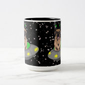 Alien UFO Leonberger Zweifarbige Tasse (Mittel)