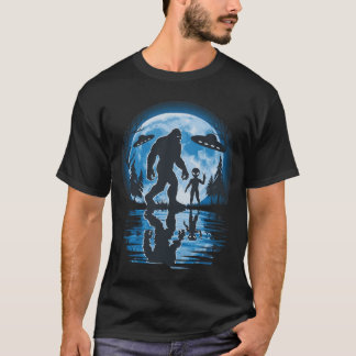 Alien und Bigfoot Moon ufo T-Shirt