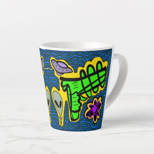 Alien und Raumwaffe Milchtasse (Rechte Ecke)