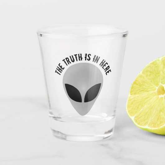 Alien-Wahrheit Schnapsglas (Vorderseite)