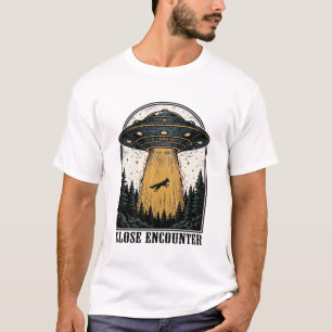 Alien-Wald-Entführung Vintage-UFO-Gravur T-Shirt