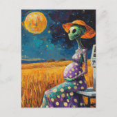 Alien wird bald Mutter in einem Weizenfeld Postkarte (Vorderseite)