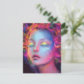 Alien Woman mit kosmischem Haar Postkarte (Stehend Vorderseite)