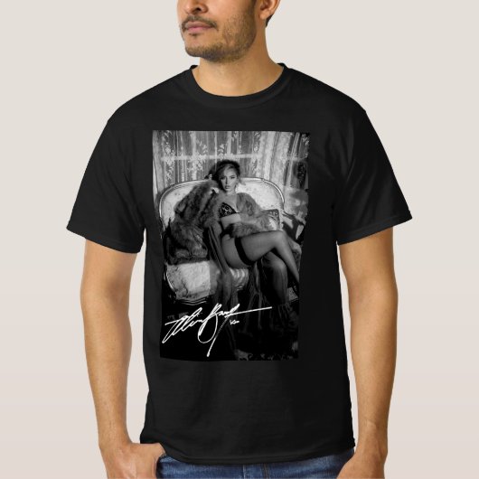 Alina Baraz Classic T-Shirt (Vorderseite)