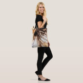 Alkoholfarbe. Graue handgefertigte Marmortextur. G Tasche (Am Model)