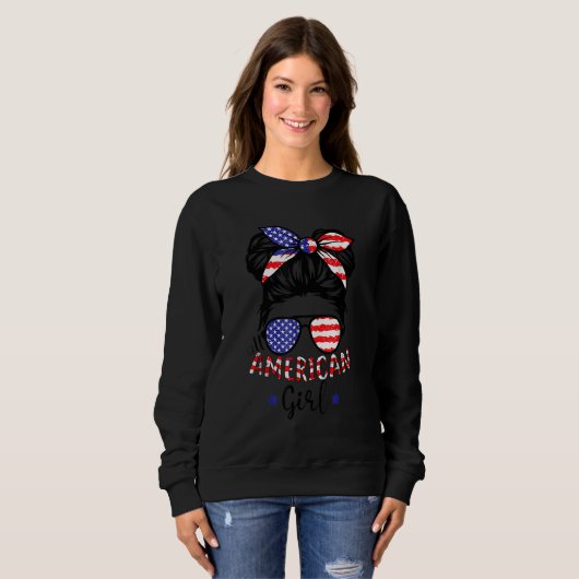All American Girls 4th of July Daughter Messy Bun Sweatshirt (Vorne ganz)