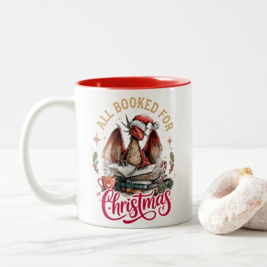 All Booked for Christmas Dragon Zweifarbige Tasse (Mit Donut)