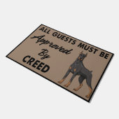 All Guests Must Be Approved By Creed Dog Fußmatte (Schrägansicht)