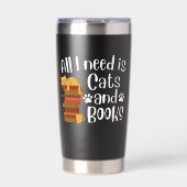 All I Need is Cats and Books | Cozy Cat Lover Thermobecher (Vorderseite)