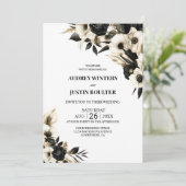 All in One Black and White Floral Wedding Einladung (Stehend Vorderseite)
