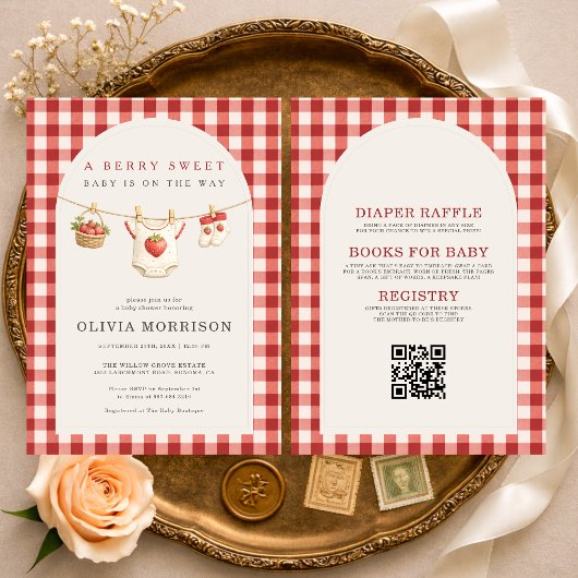 All in One Strawberry Clothesline Baby Shower Einladung