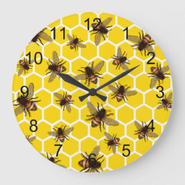 All Over Bees on Honeycomb Wall Clock Große Wanduhr