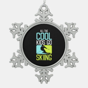 Alle Coolen Kinder fahren Ski Schneeflocken Zinn-Ornament
