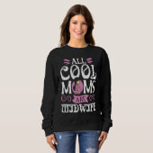 alle coolen Mütter sind Hebamme Sweatshirt (Vorne ganz)