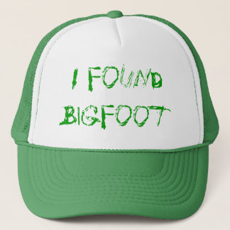 Alle, die ich will - gehen Squatching und finden Truckerkappe