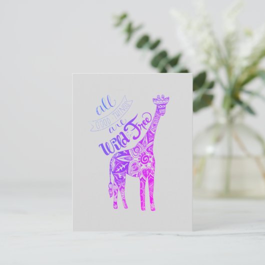 "Alle guten Dinge sind frei & frei" Giraffe Postka Postkarte (Stehend Vorderseite)