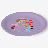 Alle Kinder brauchen Liebe: Lavendel Pappteller (Schrägansicht)