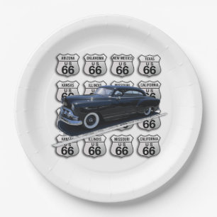 Alle Route 66 Zeichen mit einem schwarzen Auto Pappteller
