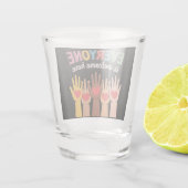Alle sind hier willkommen schnapsglas (Rückseite)