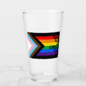 Alle sind willkommen hier (Progress-Pride-Flag) Glas (Vorderseite)