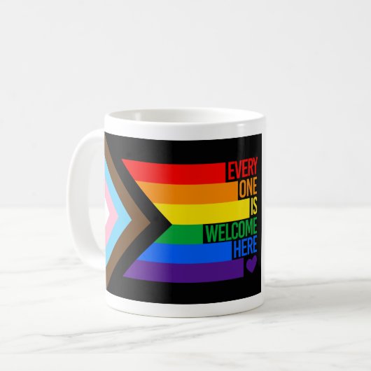 Alle sind willkommen hier (Progress-Pride-Flag) Kaffeetasse (Vorderseite Links)