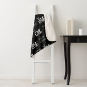 Alle zwei Logos oder Bilder, die sich wiederholen Sherpadecke (Beispiel)