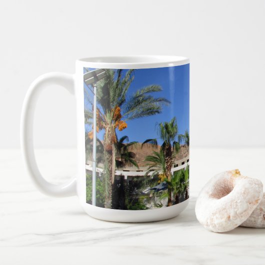 Allee der Dattelpalmen Kaffeetasse (Mit Donut)