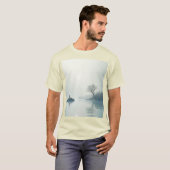 Allein im Nebeldesign T-Shirt (Vorne ganz)