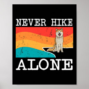 Allein wandern nie Akita Grafik Wandern Poster
