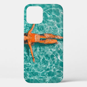 Alleinschwimmen von Frauen im Wasser Case-Mate iPhone Hülle