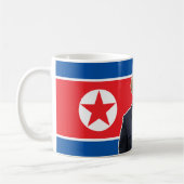 Aller fehlt sich gut lieber Führer Nordkoreas Kaffeetasse (Links)