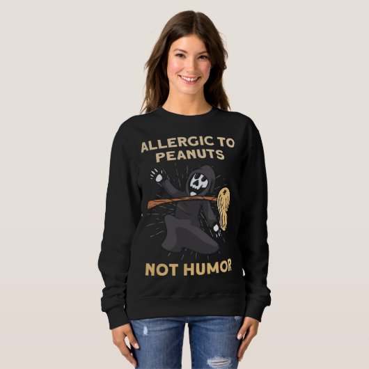 Allergic To Peanuts Nut Allergy Sweatshirt (Vorne ganz)