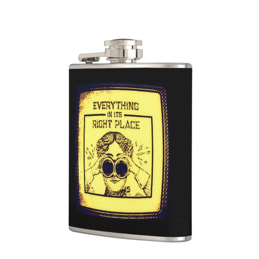 Alles am richtigen Ort Flachmann (Links)