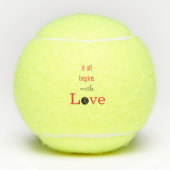 Alles beginnt mit Liebe Funny Tennis Balls Tennisbälle (Vorderseite)