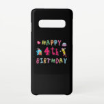 Alles Gute zum 4. Geburtstag. 4 Jahre täglich. Samsung Galaxy S10 Hülle<br><div class="desc">Alles Gute zum 4. Geburtstag. Ein lustiges und niedliche Geburtstag Design mit einem hübschen Teddybär mit einem Geschenk und einem lustigen Bleistift, der die Geburtstagswünsche schreibt. Eine perfekte Ergänzung für Kleidung, Shirts und Accessoires.</div>