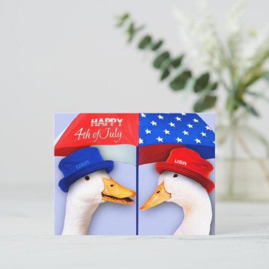 Alles Gute zum 4. Juli. Funny Patriotic Ducks Postkarte (Stehend Vorderseite)