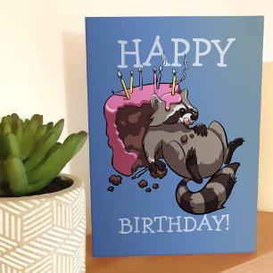 Alles Gute zum Geburtstag! Gieriger Raccoon, der Karte