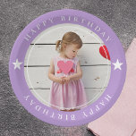 Alles Gute zum Geburtstag mit Foto Pappteller<br><div class="desc">Feiern Sie Ihren besonderen Tag stilvoll mit unseren personalisierbaren Papiertüchern "Happy Birthday with Foto"! Diese Teller sind perfekt, um Ihrer Geburtstagsparty eine persönliche Note zu verleihen. Laden Sie einfach Ihr Lieblingsfoto hoch und wir erstellen Ihnen ein einzigartiges und unvergessliches Design. Diese Platten aus hochwertigem, robustem Papier sind nicht nur optisch...</div>