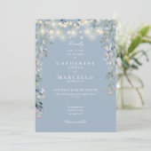 Alles in einer duftigen blauen String-Lights Blume Einladung (Stehend Vorderseite)