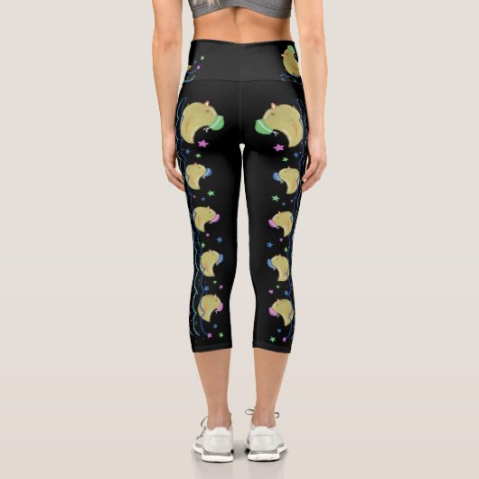 Alles in einer Reihe schwarz  Capri Leggings (Rückseite)
