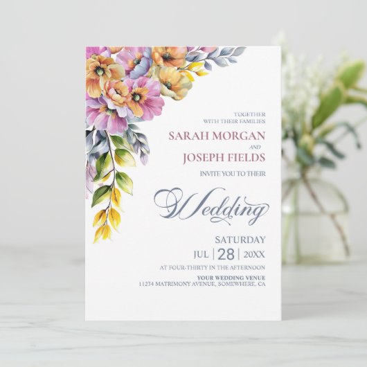 Alles in einer rosa und orangefarbenen Blumenhochz Einladung (Stehend Vorderseite)