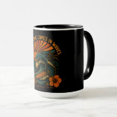 Alles kommt in Waves Retro Tasse (VorderseiteRechts)