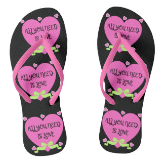 Alles, was du brauchst, ist Liebe Valentins-Design Badesandalen