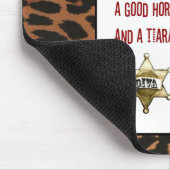 "Alles, was ein Cowgirl Diva braucht, um glücklich Mousepad (Ecke)