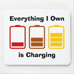 Alles, was ich besitze, kostet mousepad