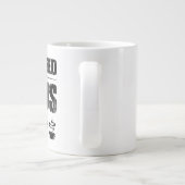 Alles, was ich brauche, ist Jesus und Kaffee   Jumbo-Tasse (Rückseite)