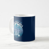 Alles, was ich brauche, ist Vitamin Sea - Retro Sc Kaffeetasse (Vorderseite Links)
