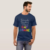 Alles was ich tue ist Gay Apparel Niedlich Funny T-Shirt (Vorne ganz)
